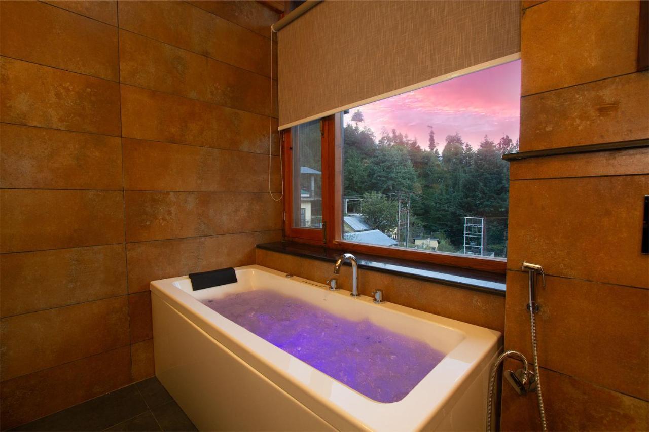 Aloka Resort Manāli Buitenkant foto