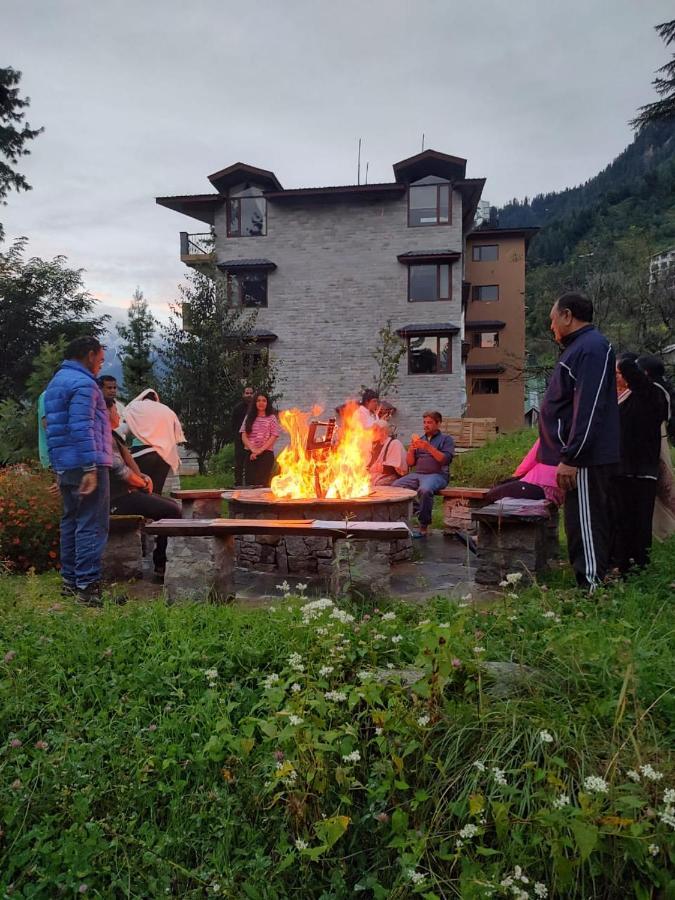 Aloka Resort Manāli Buitenkant foto